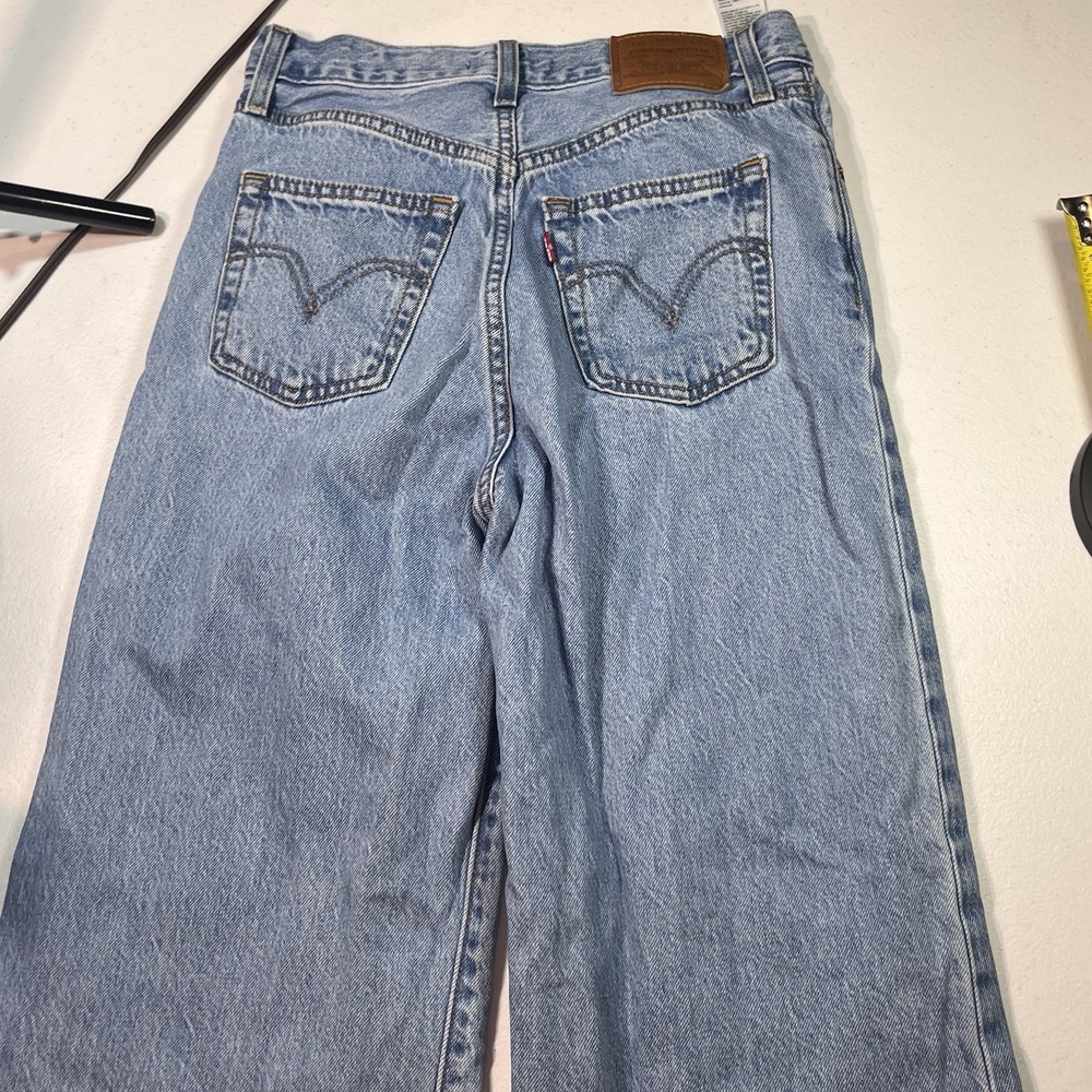 Levi's Women's Blue Denim Premium Ribcage Wide Leg Jeans 24 X 32 High Rise - Picture 7 of 11